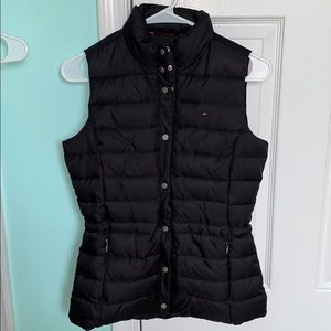 Barely worn Tommy Hilfiger puffy vest